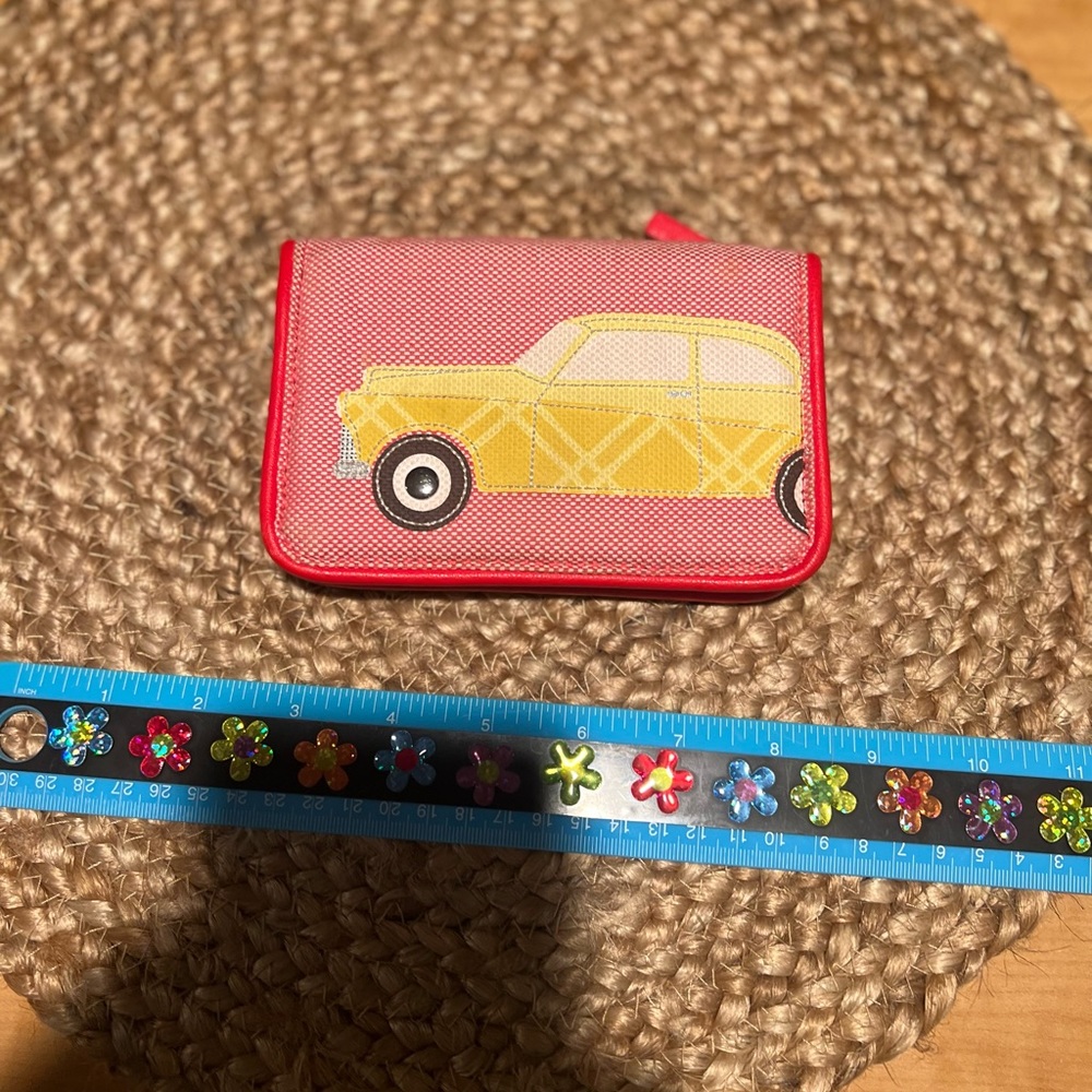 VERA BRADLEY Rfid BiFold Beach Wallet - Red Oxford Cuban Stamps Vintage Car